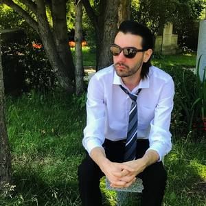 Meet your Posher, Alexandre